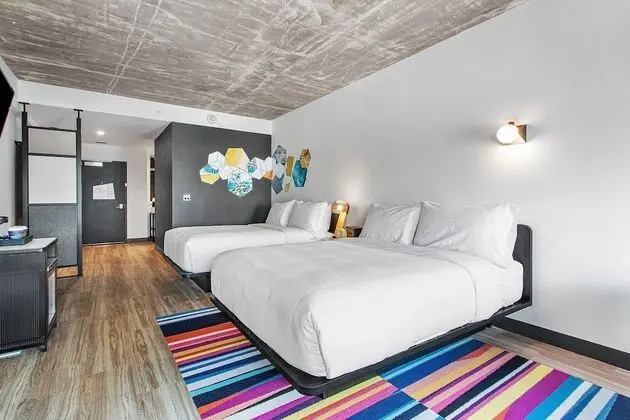 aloft, Oda, 2 Büyük (Queen) Boy Yatak, Sigara İçilmez, Şehir Manzaralı