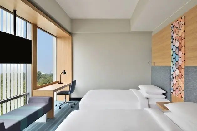 aloft, Oda, 2 Tek Kişilik Yatak, Sigara İçilmez, Havuz Manzaralı