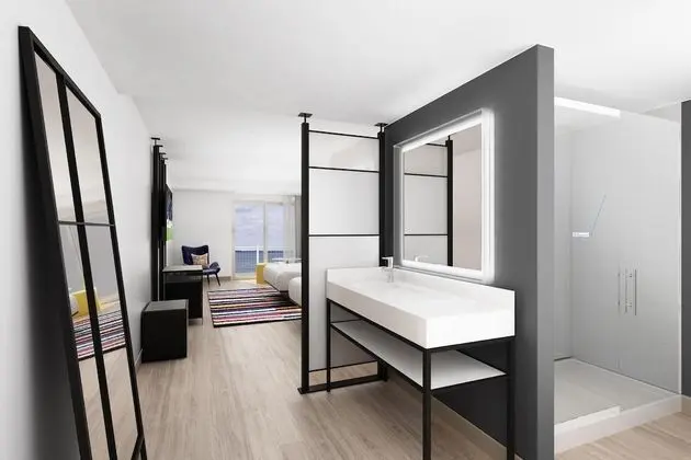 Oda, 2 Büyük (Queen) Boy Yatak, Sigara İçilmez, Balkon (Waterfront)