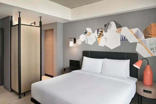 Breezy, Süit, 1 En Büyük (King) Boy Yatak ve Çekyat, Sigara İçilmez, Şehir Manzaralı
