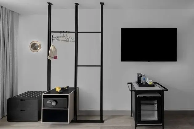 Oda, 1 En Büyük (King) Boy Yatak, Şehir Manzaralı