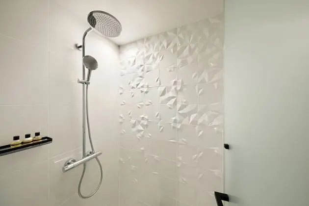 Çatı Katı (Loft), 1 Büyük (Queen) Boy Yatak, Sigara İçilmez, Şehir Manzaralı
