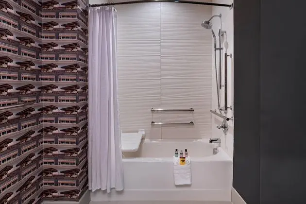Deluxe Çatı Katı (Loft), 2 Büyük (Queen) Boy Yatak, Sigara İçilmez, Köşe