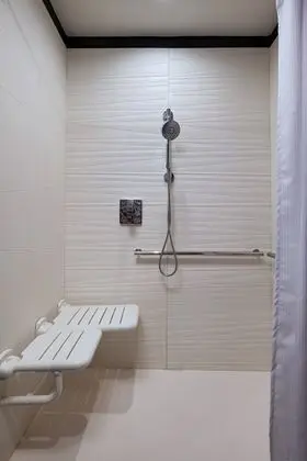 Deluxe Çatı Katı (Loft), 2 Büyük (Queen) Boy Yatak, Sigara İçilmez, Köşe