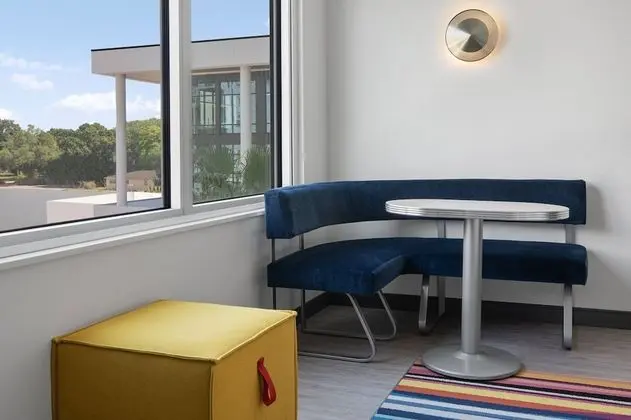 aloft, Oda, 1 En Büyük (King) Boy Yatak, Sigara İçilmez