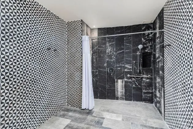 aloft, Oda, 1 En Büyük (King) Boy Yatak, Sigara İçilmez, Şehir Manzaralı