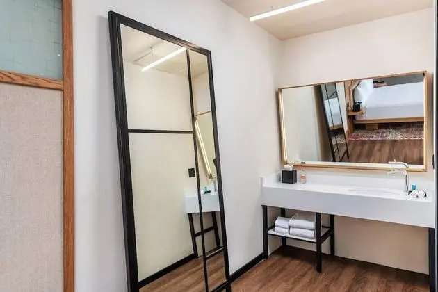 aloft, Oda, 1 En Büyük (King) Boy Yatak, Sigara İçilmez, Şehir Manzaralı