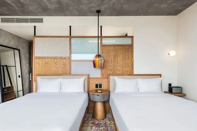 aloft, Oda, 2 Çift Kişilik Yatak, Sigara İçilmez, Şehir Manzaralı
