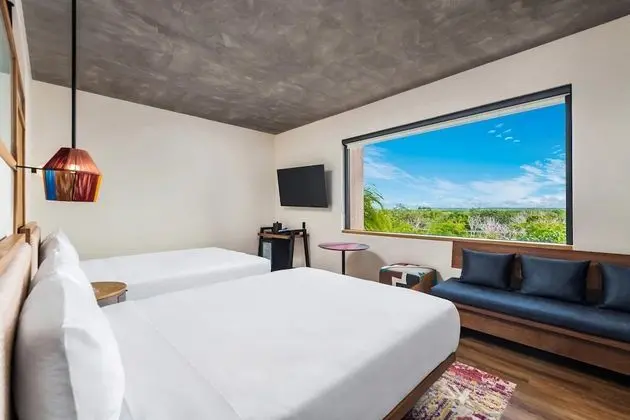 aloft, Oda, 2 Çift Kişilik Yatak, Sigara İçilmez, Şehir Manzaralı