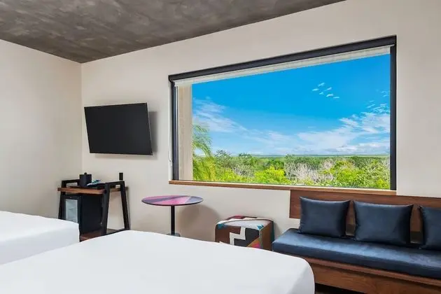 aloft, Oda, 2 Çift Kişilik Yatak, Sigara İçilmez, Şehir Manzaralı