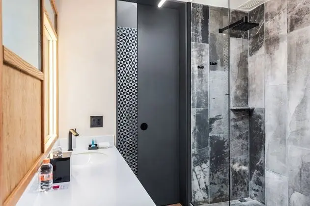 aloft, Oda, 2 Çift Kişilik Yatak, Sigara İçilmez, Şehir Manzaralı