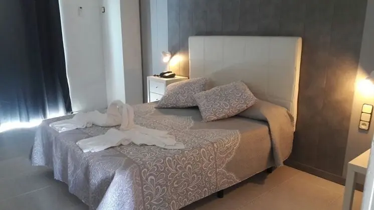 Panoramic Tek Büyük Yataklı Oda, Engellilere Uygun, Deniz Manzaralı