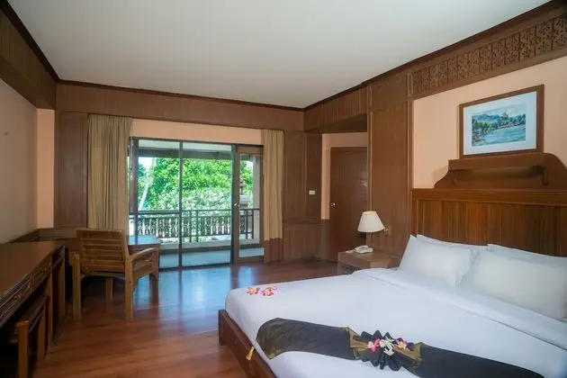 Deluxe King Room