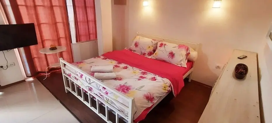 Basic Stüdyo, 1 Çift Kişilik Yatak, Havuz Manzaralı
