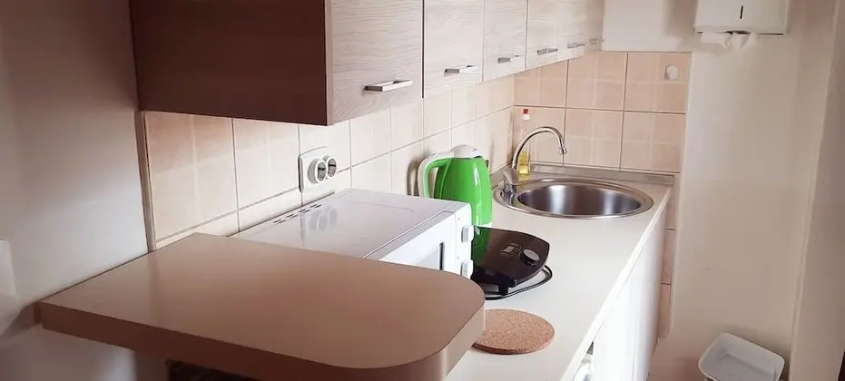 Basic Stüdyo, 1 Çift Kişilik Yatak, Havuz Manzaralı