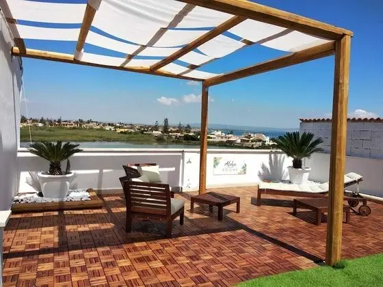 Deluxe Üç Kişilik Oda, Deniz Manzaralı