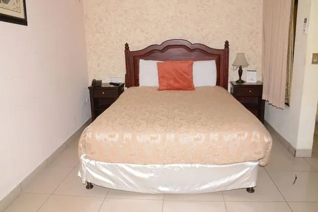 Habitacion Matrimonial (1 Queen Bed)