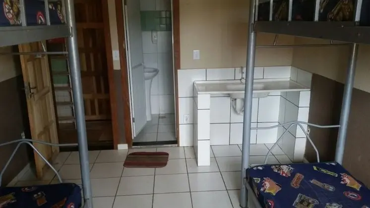 Ortak Ranzalı Oda, Karma Ranzalı Oda (4 Camas)