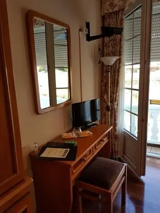 Tek Büyük Yataklı Oda