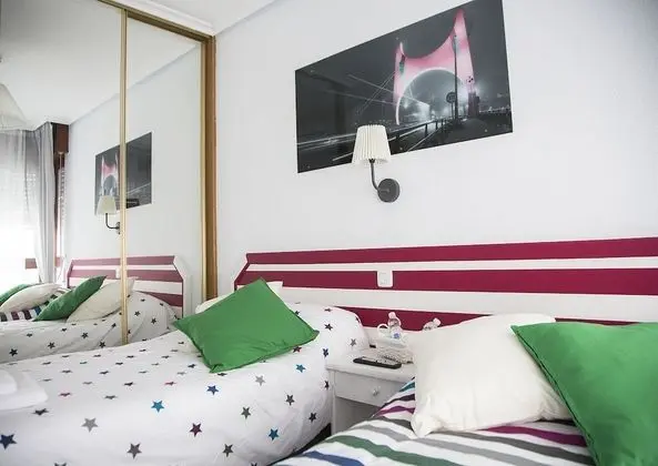 Tek Büyük veya İki Ayrı Yataklı Oda