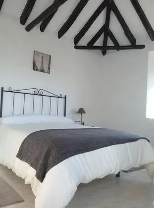 Basic Üç Kişilik Oda, Ortak Banyo