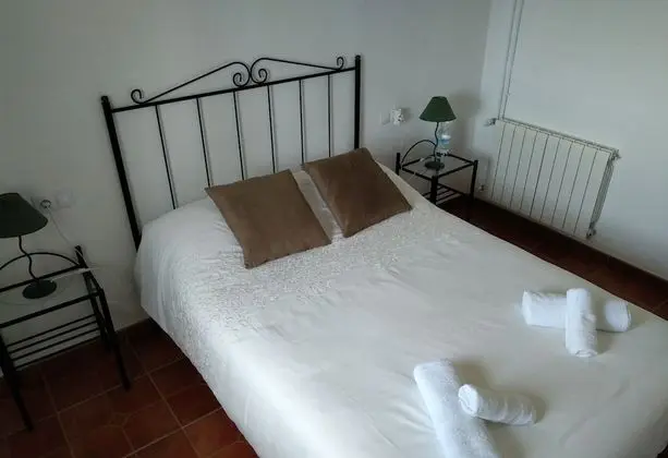 Tek Büyük Yataklı Oda, Ortak Banyo