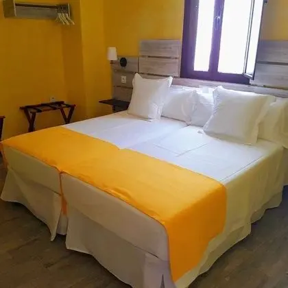 Tek Büyük Yataklı Oda, Sigara İçilmez (Campanilla)