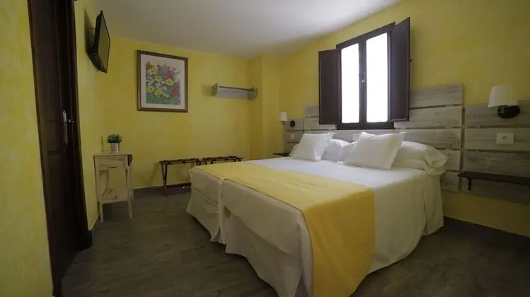 Tek Büyük Yataklı Oda, Sigara İçilmez (Campanilla)