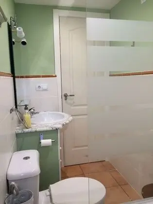 İki Ayrı Yataklı Oda, 2 Tek Kişilik Yatak, Ortak Banyo (Azul)
