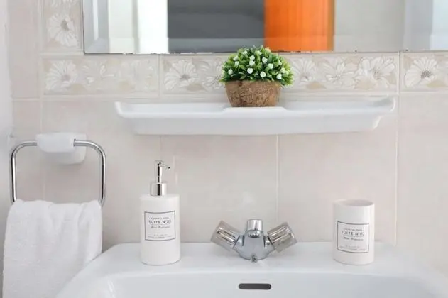 İki Ayrı Yataklı Oda, Özel Banyo
