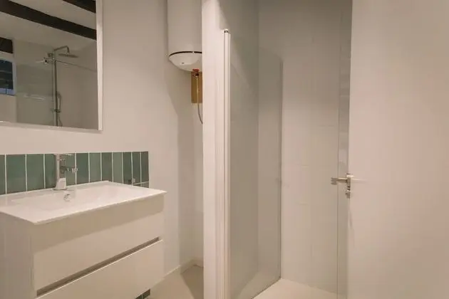 Stüdyo, Banyolu/Duşlu