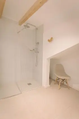 Stüdyo, Banyolu/Duşlu