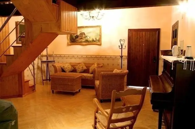 Ev, 4 Yatak Odası (CD)