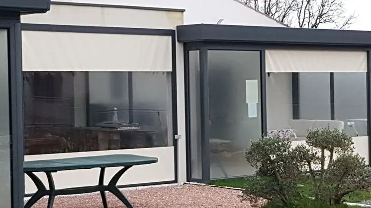 Üç Kişilik Oda (La Pierrière)