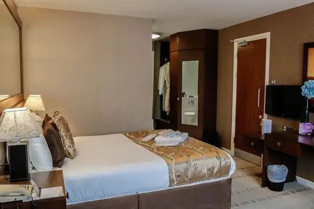 Tek Büyük veya İki Ayrı Yataklı Oda