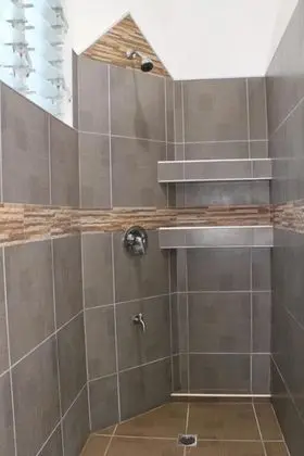 Exclusive Tek Büyük Yataklı Oda