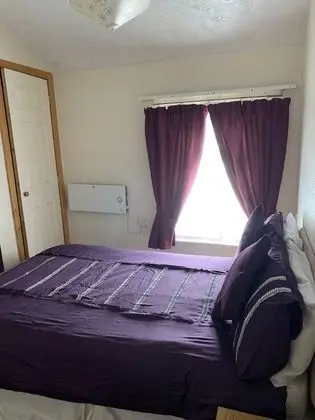 Tek Büyük Yataklı Oda (with Shower )
