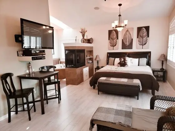 Luxury Oda, 1 En Büyük (King) Boy Yatak