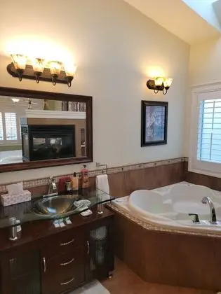 Luxury Oda, 1 En Büyük (King) Boy Yatak