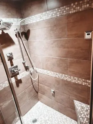 Luxury Oda, 1 En Büyük (King) Boy Yatak