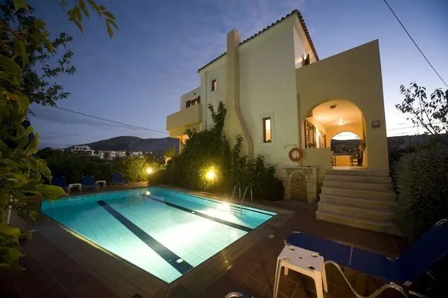 Villa, 2 Yatak Odası, Kişiye Özel Havuzlu