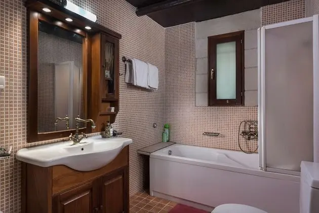 Traditional Villa, 2 Yatak Odası, Kişiye Özel Havuzlu, Havuz Manzaralı