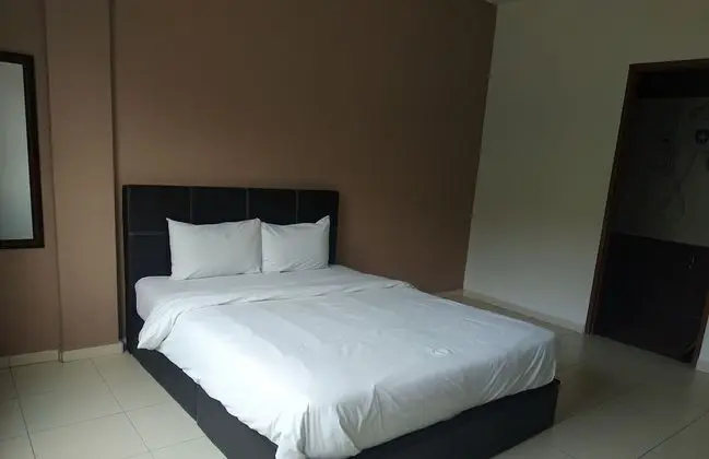 Basic Tek Büyük Yataklı Oda