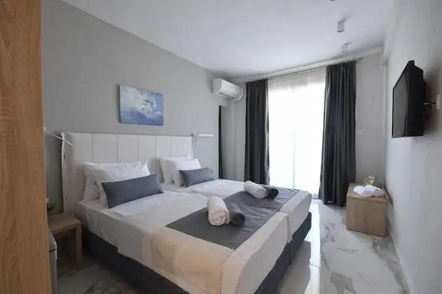 Deluxe Tek Büyük veya İki Ayrı Yataklı Oda, Balkon, Deniz Manzaralı