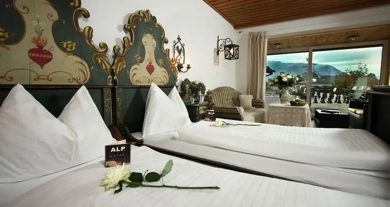 Dört Kişilik Oda, 1 Çift Kişilik Yatak ve Çekyat