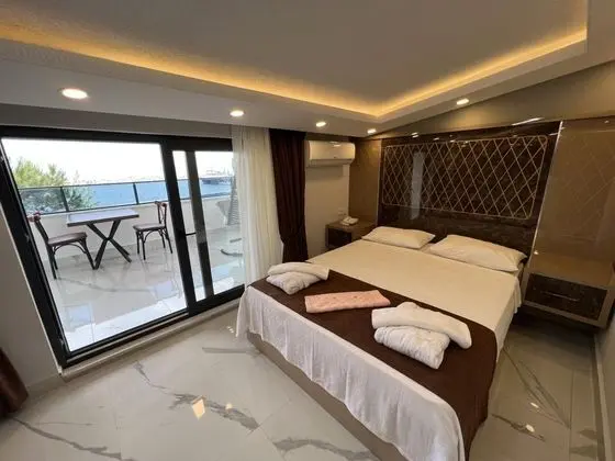 Suite, Deniz Manzaralı, Balkonlu