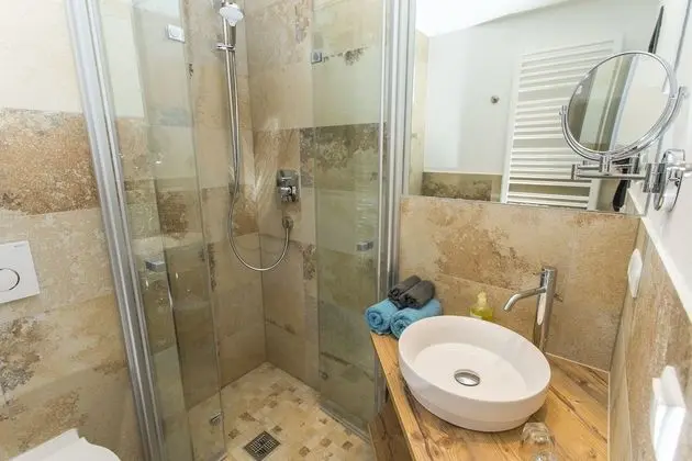 Exclusive Stüdyo, Dağ Manzaralı