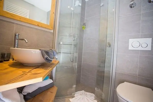 Exclusive Stüdyo, Dağ Manzaralı