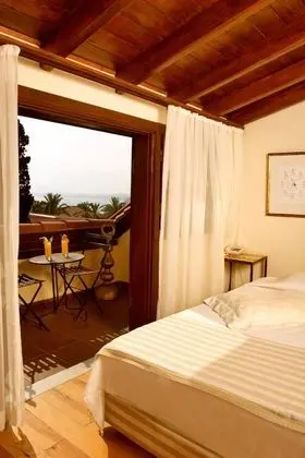 Premier Side Sea View Room