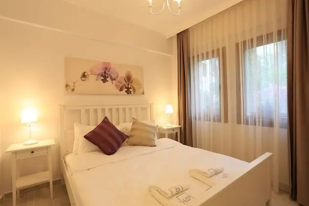 Apart Daire, Bahçe Manzaralı